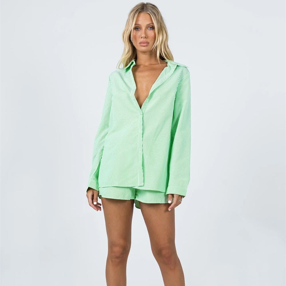 Conjunto de camisa e shorts